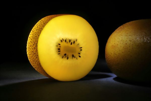Pourquoi le kiwi jaune peut booster votre santé pendant la grossesse